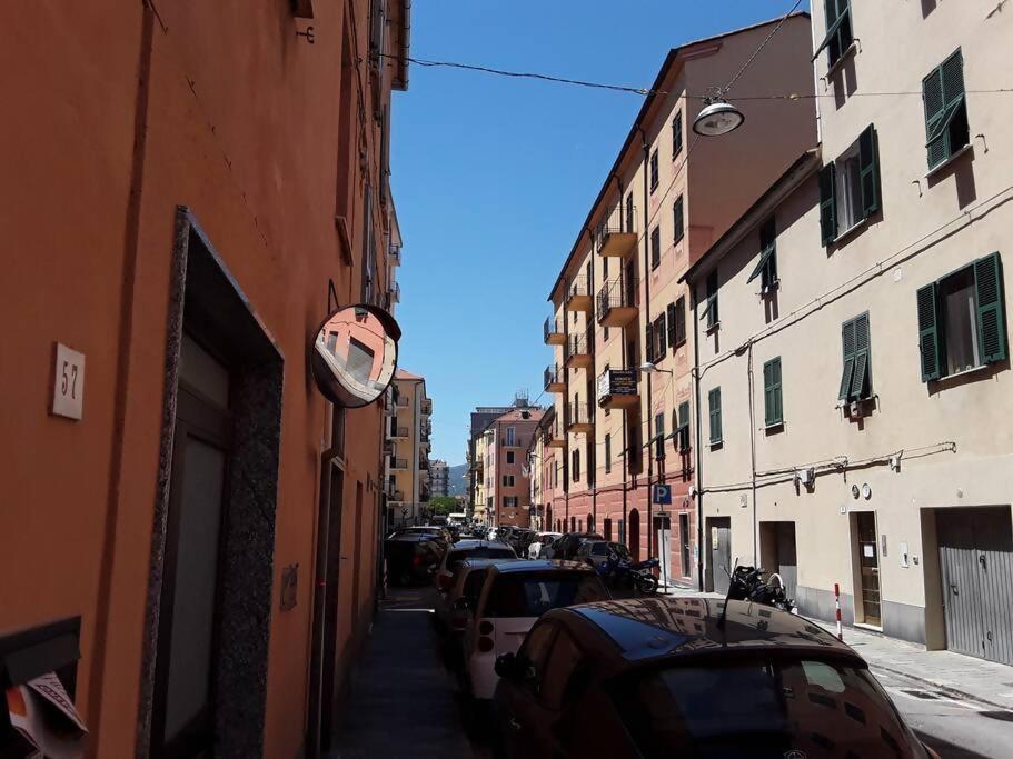 Larte Al Mare Vicino Spiaggia Con Ac E Wifi Apartment Savona Bagian luar foto