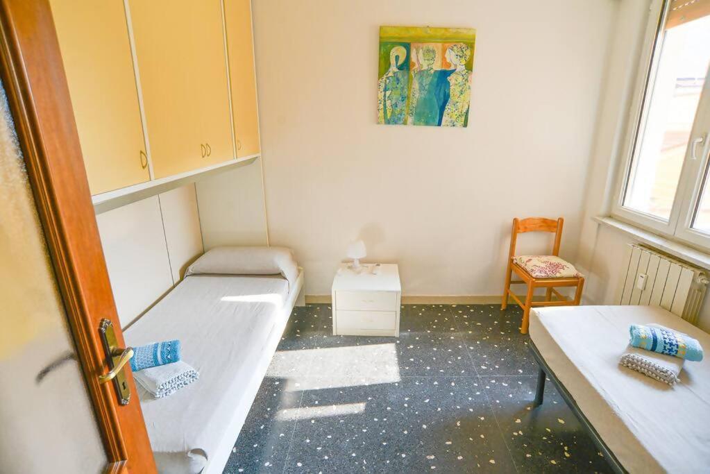 Larte Al Mare Vicino Spiaggia Con Ac E Wifi Apartment Savona Bagian luar foto